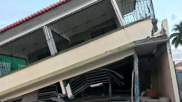 Casa colapsada en Puerto Rico