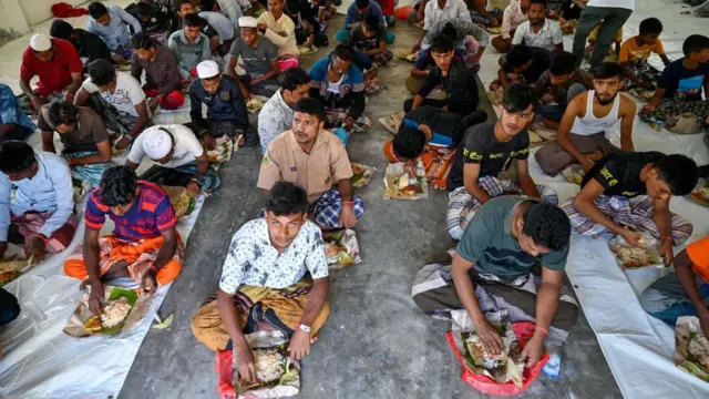 রোহিঙ্গাদের শরণার্থী স্বীকৃতি দিলে তাদের মৌলিক চাহিদা পূরণের বাধ্যবাধকতা থাকবে সরকারের উপর