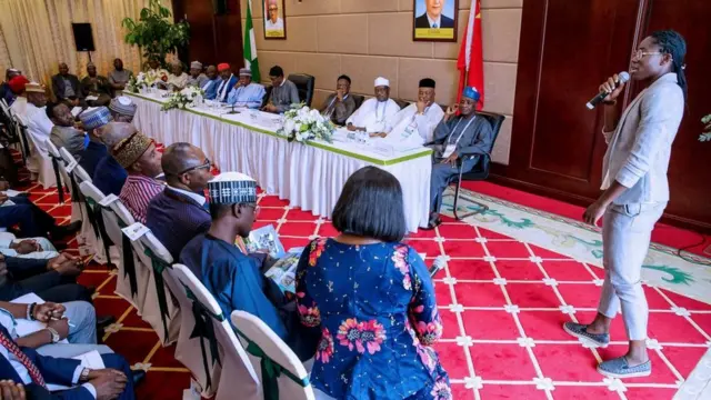 Aworan ipade Buhari pẹlu awọn ọmọ Naijiria ni China