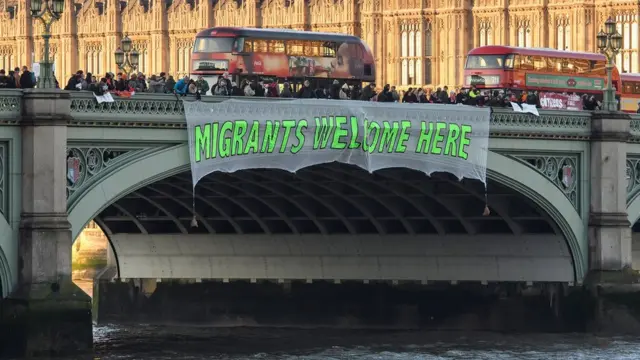 تحلیف ترامپ