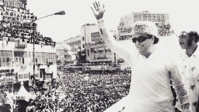 அதிமுக கட்சிப் பொறுப்புகளில் இருக்கும் முக்கிய நிர்வாகிகள் யாரும் வெளிப்படையாக ஆதரவோ, கருத்தோ தெரிவிக்கவில்லை. 