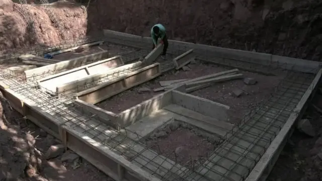 બાંધકામ