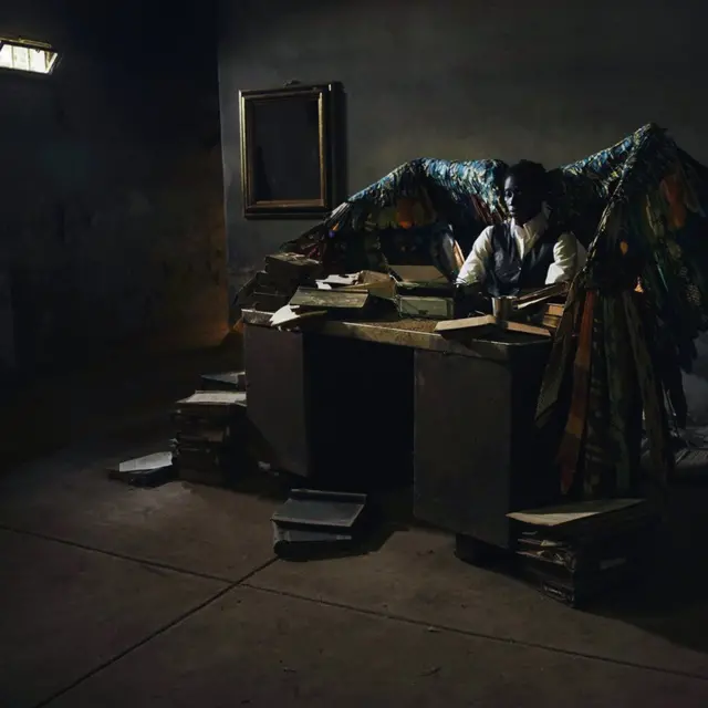 "Je voulais donner vie à une créature qui exprimerait le fait que nous nous battons encore pour apporter de vrais changements dans nos relations avec le reste du monde", déclare Laeïla