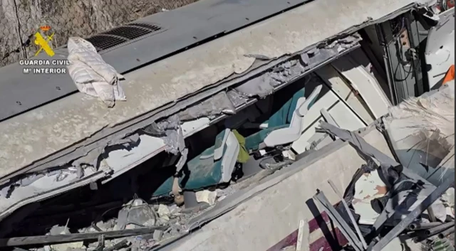 Imagen de uno de los vagones accidentados.