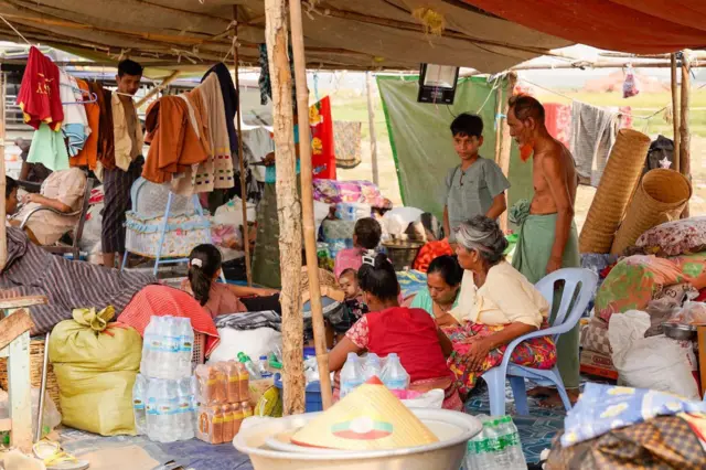 ငလျင်သင့်မိသားစုများ 