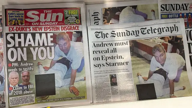 İngiltere'de yayınlanan The Sun gazetesi Andrew'nun bir kadının üzerine çömeldiği fotoğrafı "utanç verici" başlığıyla yayınladı. The sunday telegraph gazetesi de aynı fotoğrafı ilk sayfasında yayınladı. 