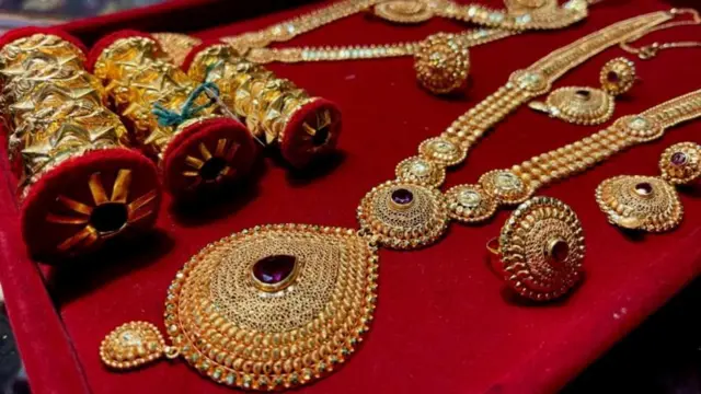 सुन नेपालले आयात गर्ने मुख्य २० वस्तुमध्येमा पर्छ