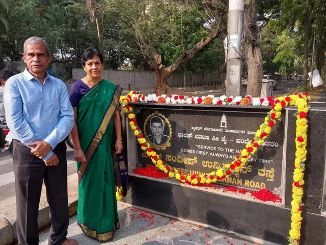 సందీప్ ఉన్నికృష్ణన్ తల్లిదండ్రులు