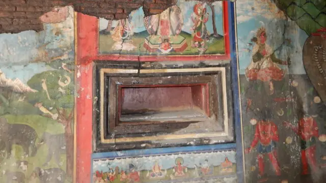 टुटेको चित्र