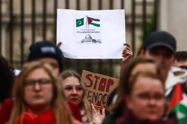 पाकिस्तानी नागरिक