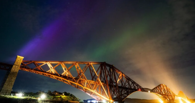 துருவ ஒளிகள்