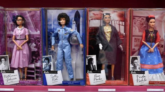 Boneca inspirada na astronauta Sally Ride