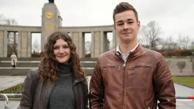  Charlotte na Ludwig anaona kuna haja ya kuongeza matumizi ya ulinzi nchini Ujerumani