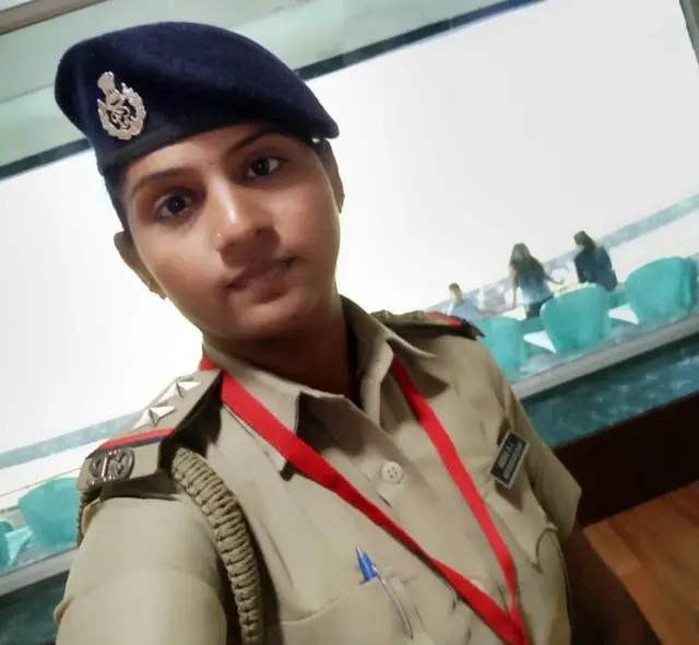 પોલીસકર્મી