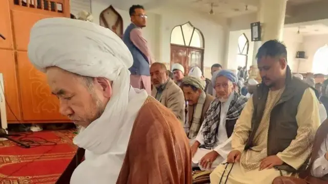 ايت‌الله واعظ‌ زاده بهسودي د طالبانو د حکومت له لوري له شيعه ګانو سره د چلند په اړه په بې‌ساري ډول نيوکه وکړه
