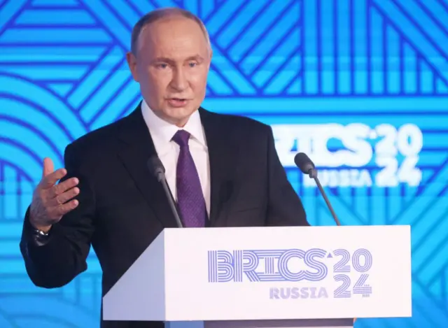 БРИКСтин былтыркы жыйынына Путин кандай катышат деген маселе ТАР үчүн баш катырма болгон