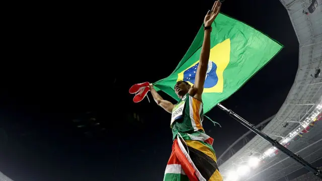 Le Sud-Africain Wayde Van Niekerk, Champion Olympique du 400 mètres