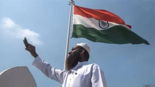 પ્રતીકાત્મક તસવીર