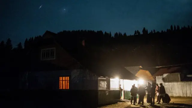 Навіщо ми колядуємо