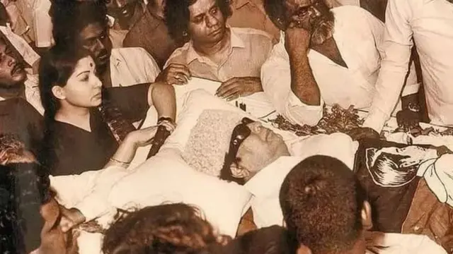 எம்.ஜி.ஆர் மறைவு