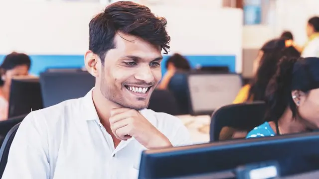 कर्मचारी