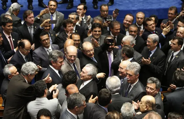 Senadores en la Cámara Alta de Brasil tras la destitución de Dilma Rousseff.