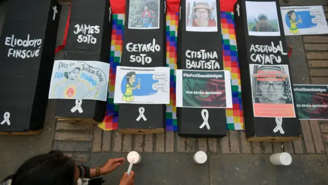 Ataudes por las victimas de Tacueyo.