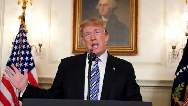 डोनल्ड ट्रंप