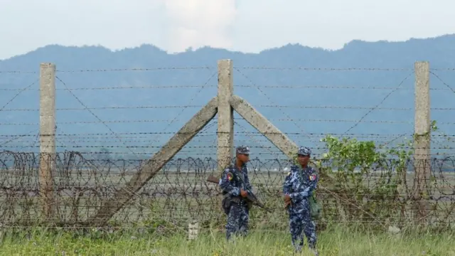 နယ်ခြားစောင့် ရဲစခန်းတွေ အတိုက်အခိုက် ခံခဲ့ရ