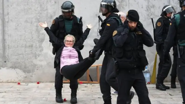 Katalonya'da polis müdahalesi