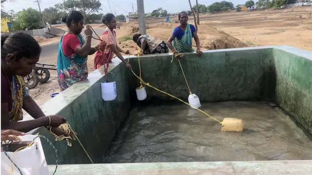 கிராமமே சுகாதாரமற்ற குடிநீரை குடிக்கும் அவலம்