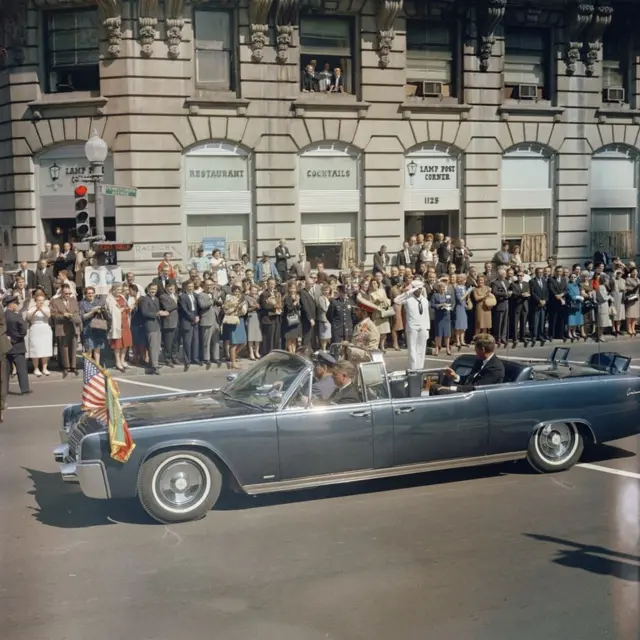 Haile Selassie yatemeberejwe mu modoka mu murwa mukuru Washington