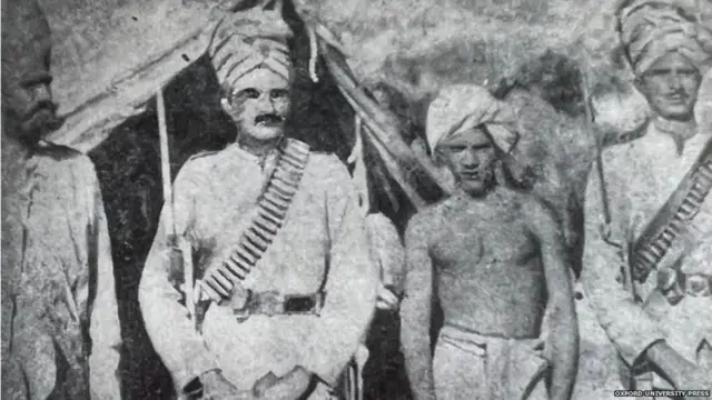 अंग्रेज़ों की क़ैद में बिरसा मुंडा