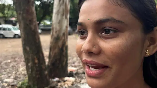 सोनाली नर्सिंग की ट्रेनिंग लेने के बाद अब पुणे के एक बड़े अस्पताल में काम करती हैं