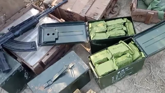 ဒီနေ့မနက် စခန်းသိမ်းတိုက်ပွဲတွေအတွင်း KIA/PDF ပူးပေါင်းတပ်ဖွဲ့တွေက သိမ်းဆည်းမိတဲ့လက်နက်ခဲယမ်းအချို့ဆိုပြီး လူမှုကွန်ရက်အကောင့်တွေမှာ ကချင်ဘာသာစကားနဲ့ရေးသားဖော်ပြနေ