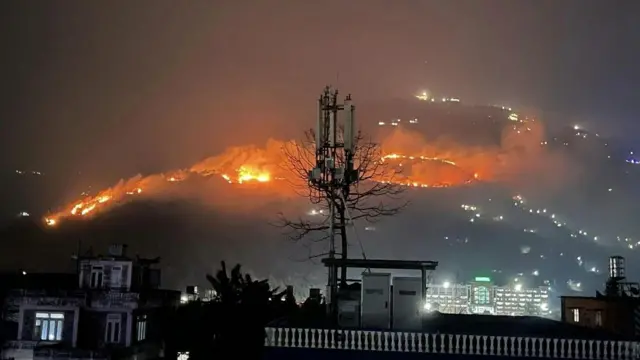 काहुँ डाँडा आगलागी 