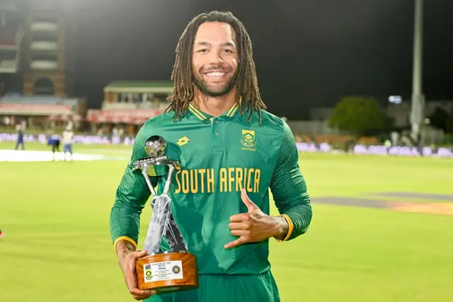 દક્ષિણ આફ્રિકા ભારત ટૉની દ ઝૉર્ઝી