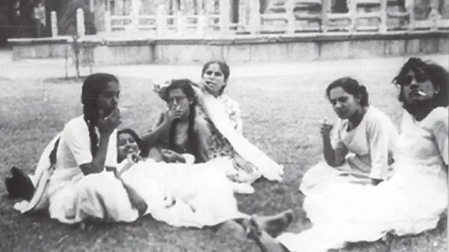 Sneh Bhargava: Indira Gandhi's final moments through the eyes of a  pioneering woman doctor