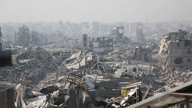 Vista aérea da devastação em Jabalia, no norte de Gaza, em 30 de janeiro de 2025