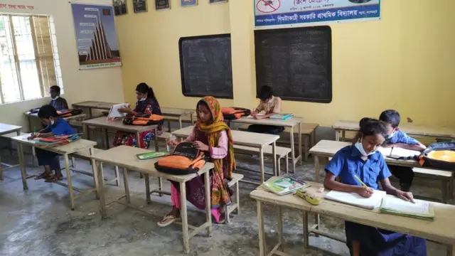 বাগেরহাটের কচুয়া উপজেলার গিমটাকাঠী সরকারি প্রাথমিক বিদ্যালয়