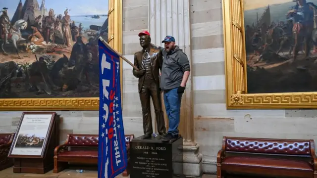 прихильник