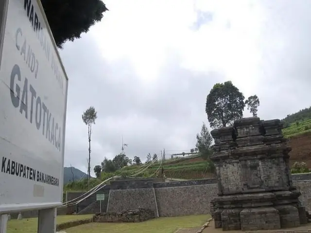 Candi Gatotkaca