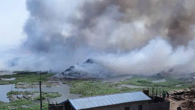 Fire burn di biggest wood market for West Africa