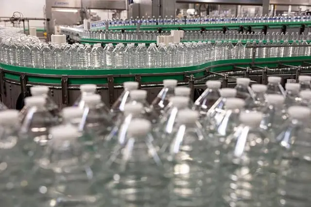 ਬੋਤਲਬੰਦ ਇੰਡਸਟਰੀ ਦੀ ਸੰਕੇਤਕ ਤਸਵੀਰ