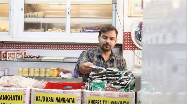 મીરા ભાયંદર રોડ મુંબઈ હિંસા 