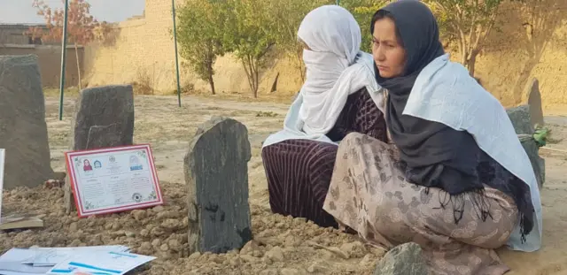 مادر و مادربزرگ مرضیه