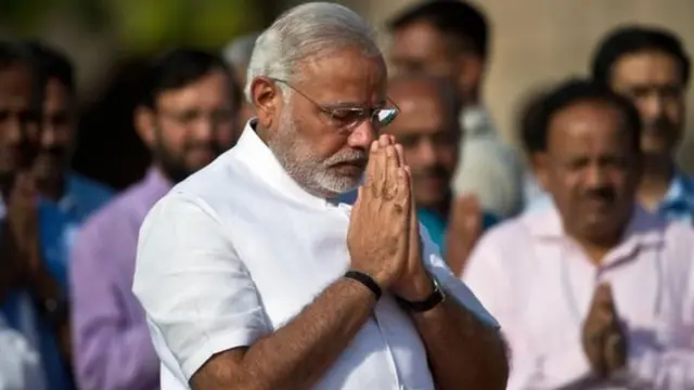 नरेंद्र मोदी