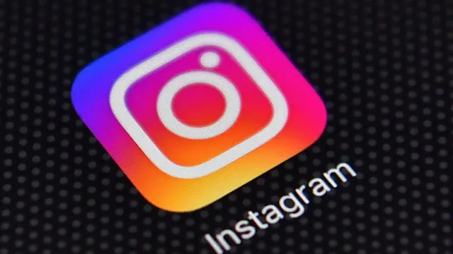 Instagram Logo