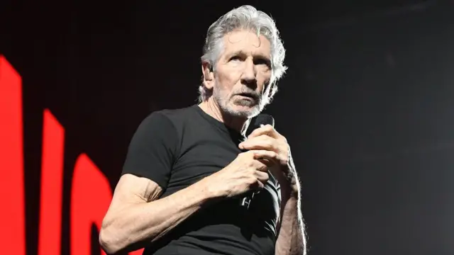 راجر واترز - از بنیانگذاران پینک فلوید.