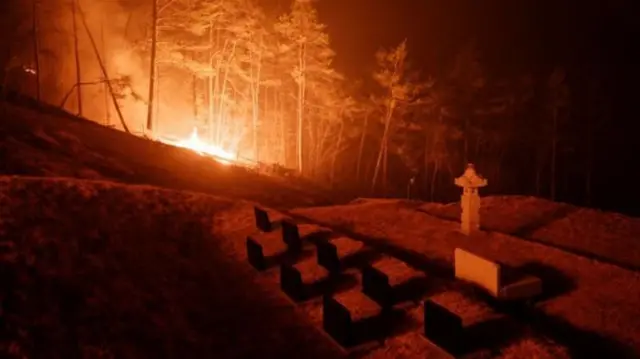 مساحت آتش سوزی اکنون به بیش از ۳۵ هزا هکتار رسیده که رکوردی جدید در کره جنوبی محسوب می‌شود